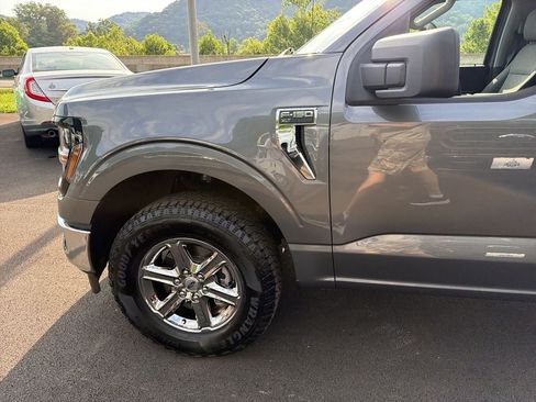 Used 2025 Ford F150 XLT AWD/4WD image 7