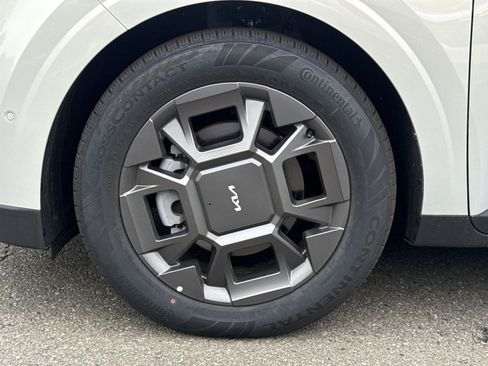 New 2026 Kia Carnival SX FWD image 17