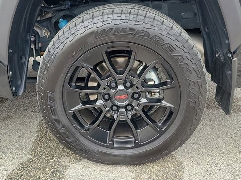Used 2024 Toyota Tundra Limited image 6
