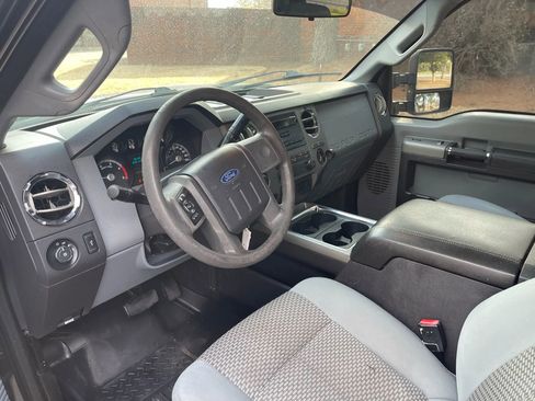 Used 2011 Ford F250 XLT w/ Advanced Security Group image 11