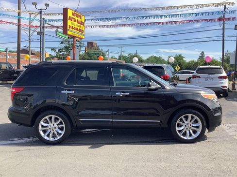 Used 2015 Ford Explorer Limited w/ Equipment Group 301A AWD/4WD image 8
