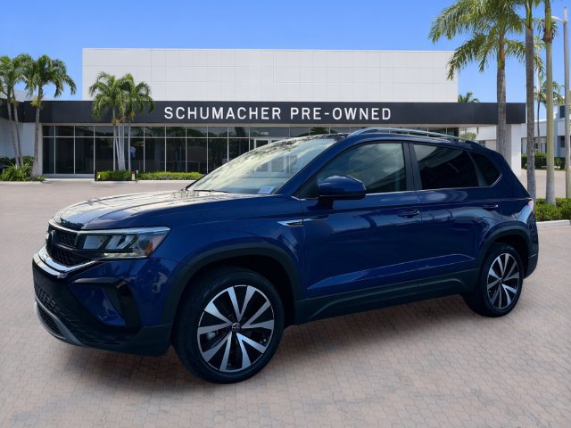 Used 2022 Volkswagen Taos SE FWD image 3