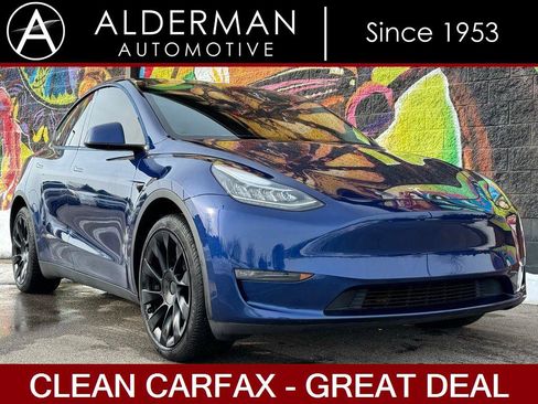 Used 2023 Tesla Model Y Long Range image 1