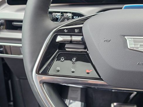New 2027 Cadillac Vistiq Luxury AWD/4WD image 29