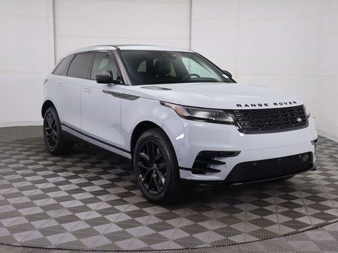 New 2026 Land Rover Range Rover Velar Dynamic SE image 3