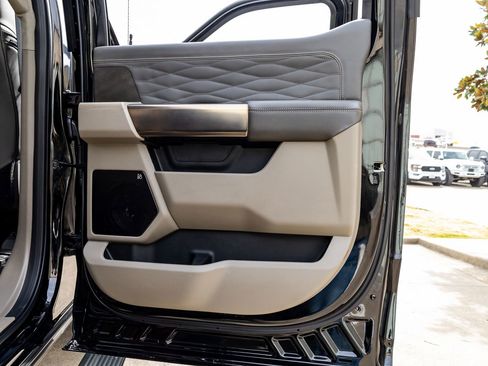 Used 2026 Ford F450 Platinum w/ Platinum Plus Package image 39