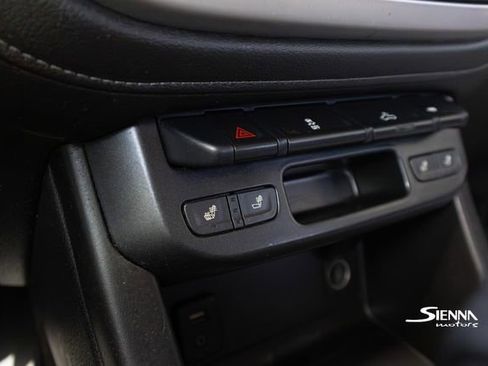 Used 2018 GMC Canyon SLE w/ SLE Convenience Package image 35