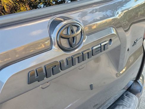 Used 2019 Toyota 4Runner SR5 image 6