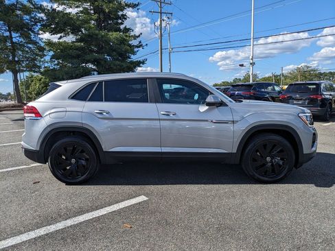 New 2026 Volkswagen Atlas Cross Sport SE AWD/4WD image 3