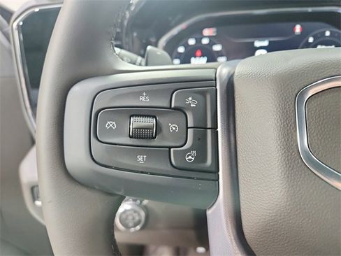 New 2026 GMC Sierra 1500 SLT image 26