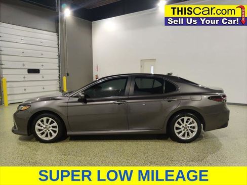 Used 2024 Toyota Camry LE FWD image 4