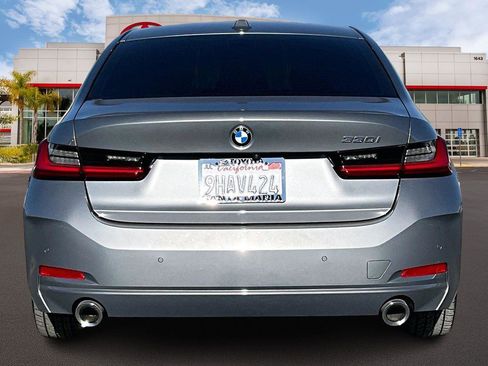 Used 2023 BMW 330i Sedan w/ Convenience Package image 4