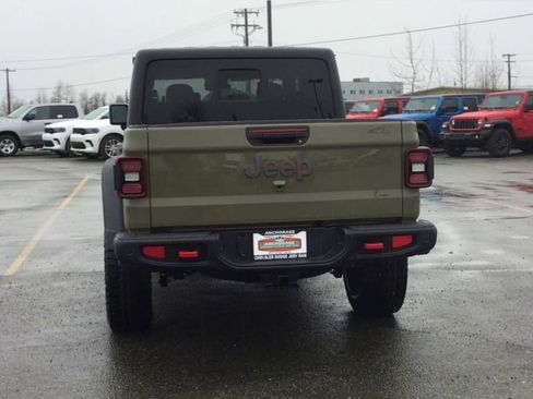 New 2025 Jeep Gladiator Rubicon w/ Safety Group image 7