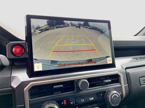 Used 2024 Toyota Tacoma TRD Sport image 13