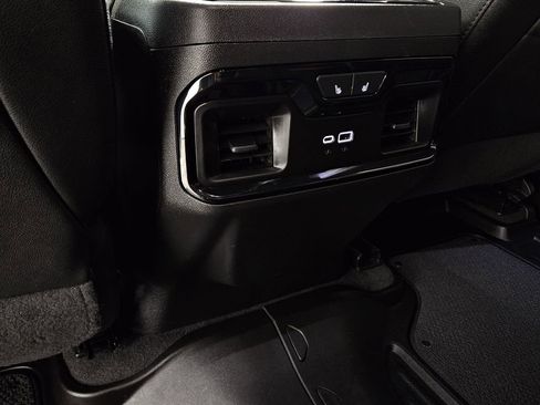 Used 2024 GMC Sierra 2500 AT4 w/ AT4 Premium Plus Package image 31