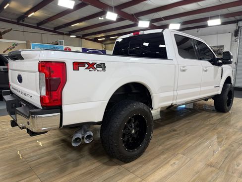 Used 2018 Ford F250 Lariat w/ Lariat Ultimate Package AWD/4WD image 5