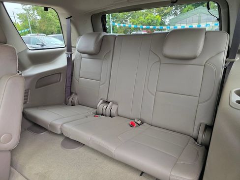 Used 2018 Chevrolet Tahoe Premier AWD/4WD image 7