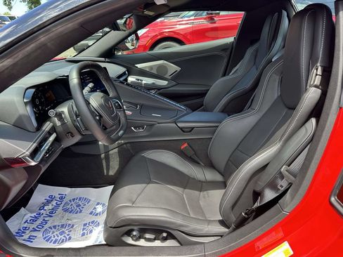Used 2025 Chevrolet Corvette E-Ray AWD/4WD image 17