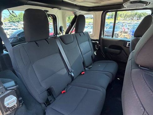 Used 2022 Jeep Wrangler Unlimited Sport AWD/4WD image 8