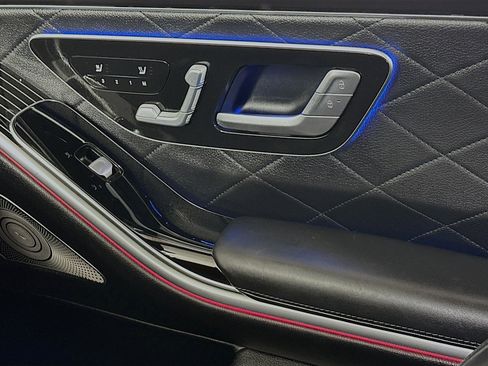 Used 2023 Mercedes-Benz S 580 4MATIC Sedan image 15
