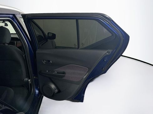 Used 2019 Nissan Kicks SV FWD image 27