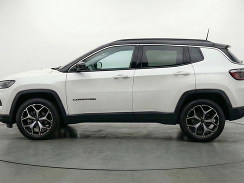 Used 2025 Jeep Compass Limited image 5
