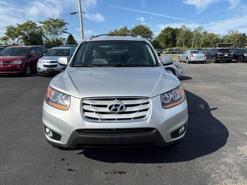 Used 2011 Hyundai Santa Fe SE image 9