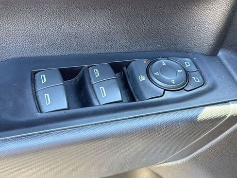 Used 2019 Chevrolet Silverado 1500 Custom image 13