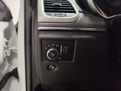 Used 2018 Jeep Grand Cherokee SRT AWD/4WD image 29