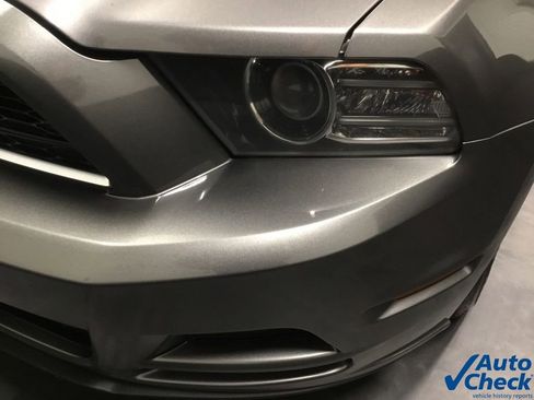 Used 2014 Ford Mustang Convertible image 25