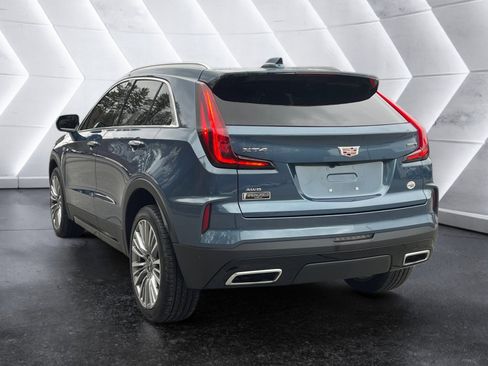 Used 2025 Cadillac XT4 Premium Luxury w/ Cold Weather Package AWD/4WD image 4