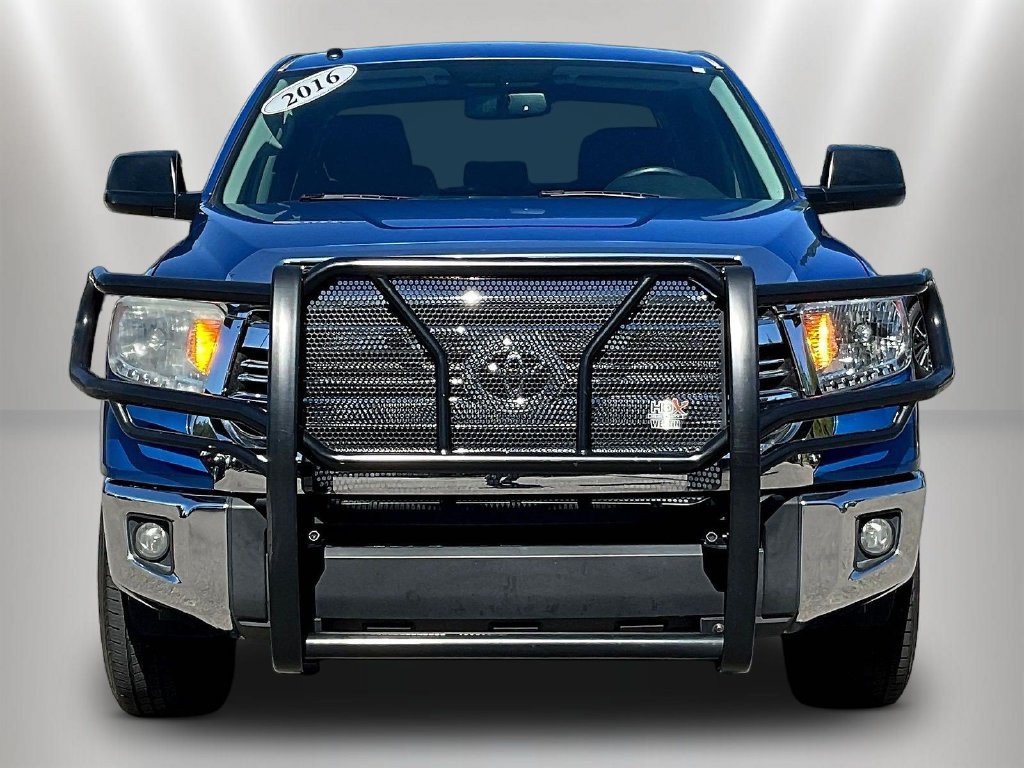 Used 2016 Toyota Tundra SR5 w/ SR5 Upgrade Package RWD image 2
