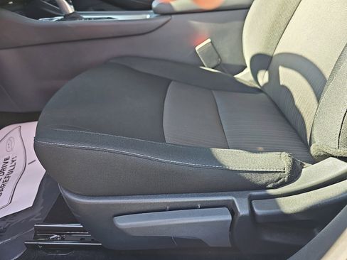 Used 2025 Nissan Sentra SV w/ All-Weather Package image 29