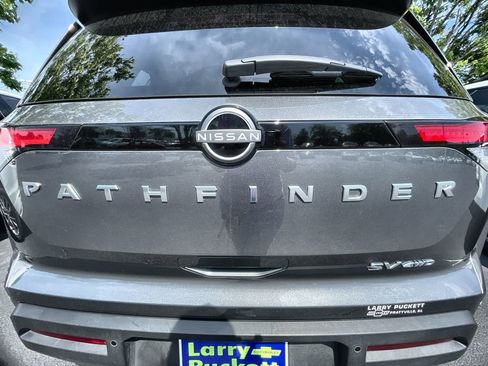 Used 2024 Nissan Pathfinder SV image 29