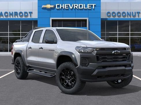 New 2026 Chevrolet Colorado Trail Boss w/ Midnight Edition AWD/4WD image 7