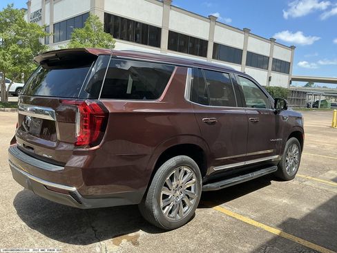 Used 2022 GMC Yukon SLT w/ SLT Premium Package RWD image 6