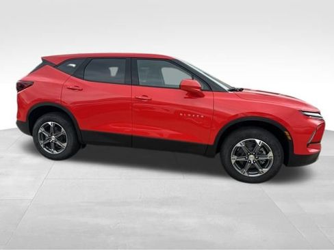 New 2026 Chevrolet Blazer LT image 6