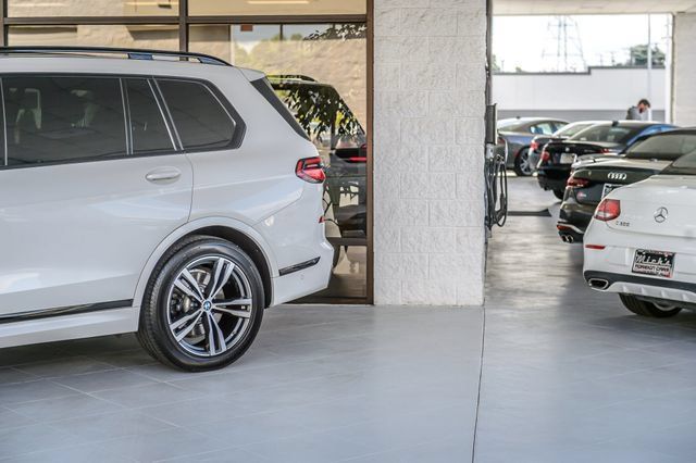 Used 2024 BMW X7 xDrive40i w/ Executive Package AWD/4WD image 64