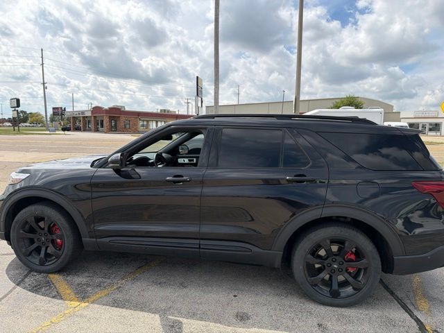 Used 2020 Ford Explorer ST w/ ST Street Pack AWD/4WD image 8