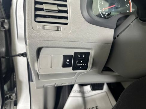 Used 2010 Toyota Corolla LE FWD image 17