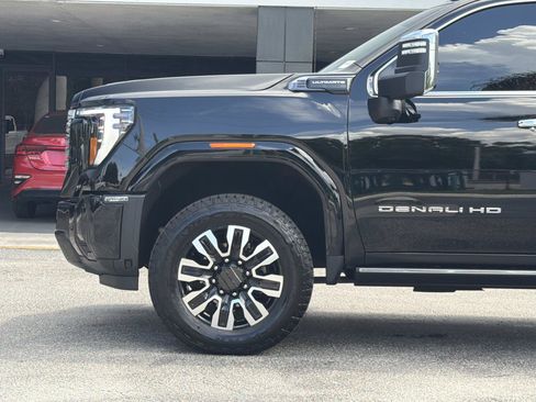Used 2025 GMC Sierra 2500 Denali Ultimate w/ Max Trailering Package AWD/4WD image 12