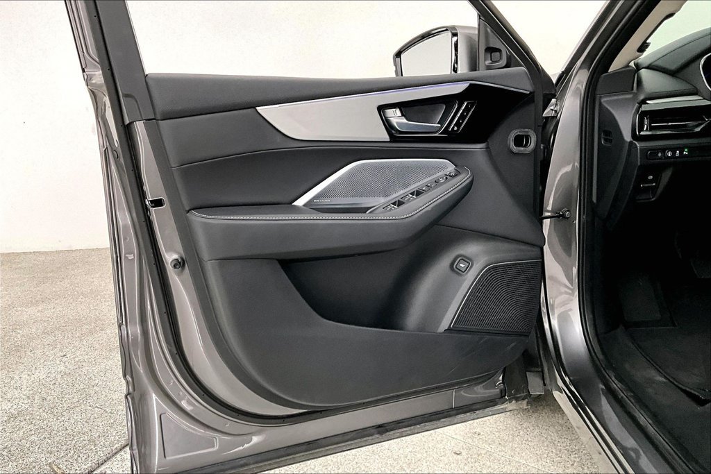 Certified 2026 Acura MDX w/ Technology Package FWD image 22