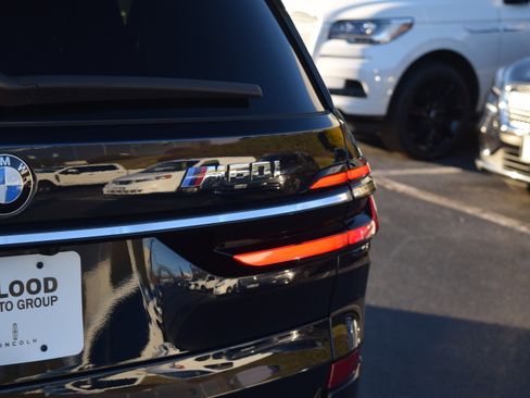 Used 2025 BMW X7 M60i w/ Executive Package image 6