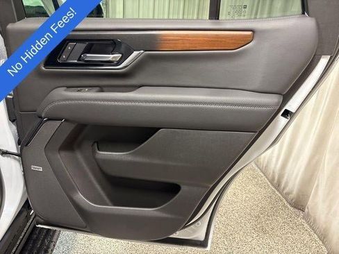 New 2026 GMC Yukon Denali w/ Denali Reserve Package image 19