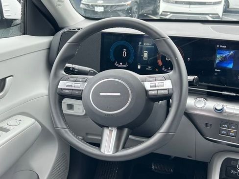 Certified 2025 Hyundai Kona SEL AWD/4WD image 14
