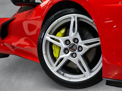 Used 2023 Chevrolet Corvette Stingray Preferred Cpe w/ Z51 Performance Package RWD image 17