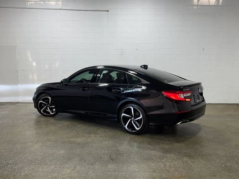 Used 2018 Honda Accord Sport image 5
