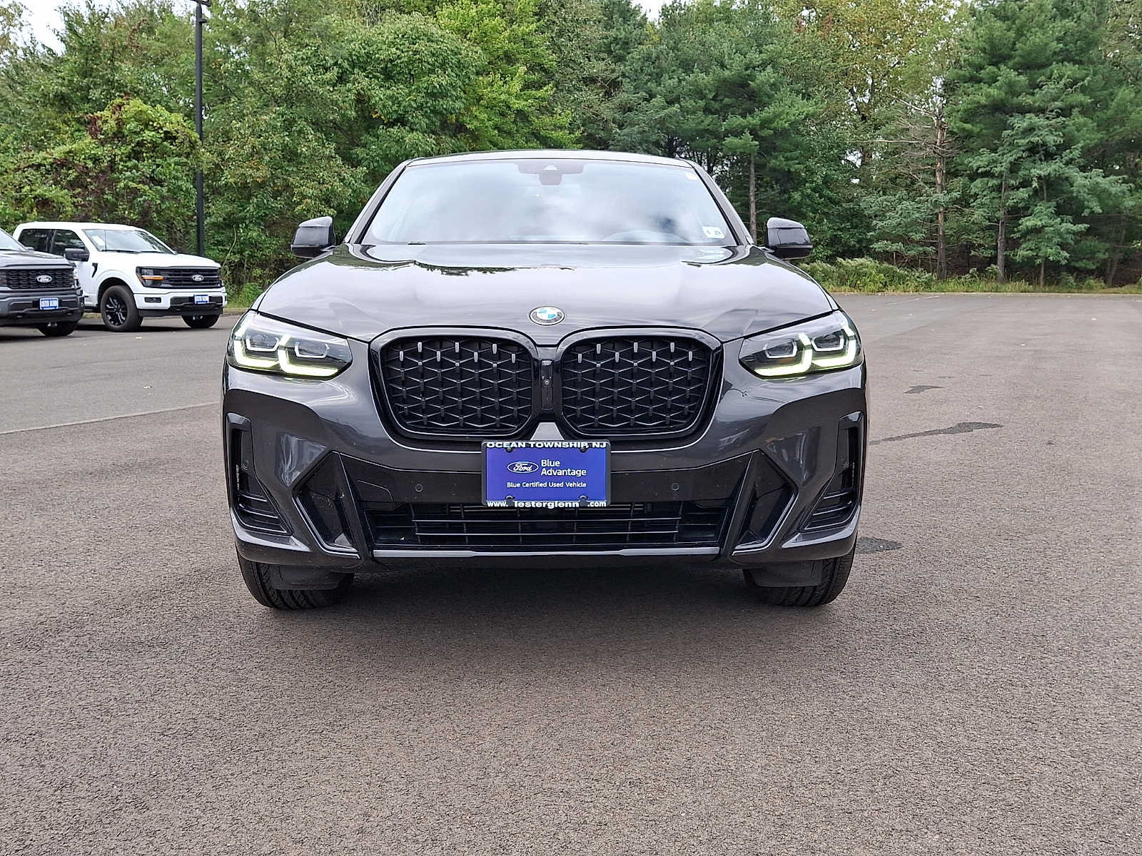 Used 2024 BMW X4 xDrive30i w/ Premium Package AWD/4WD image 2