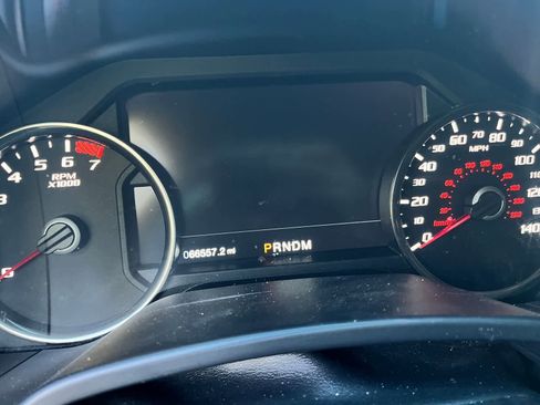 Used 2019 Ford F150 Raptor w/ Equipment Group 802A Luxury image 8