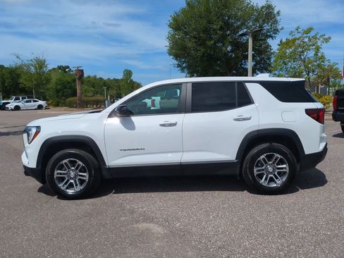 Used 2026 GMC Terrain Elevation FWD image 3
